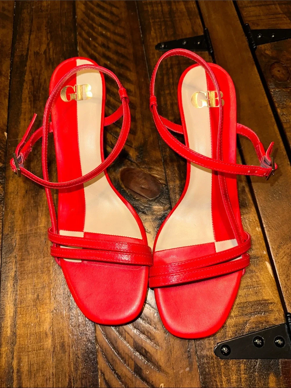Gianni Bini GB Vibrant Red Strappy Mid Heel Sandals Size 7.5 NWOB